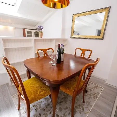 Apt Mia Zadar